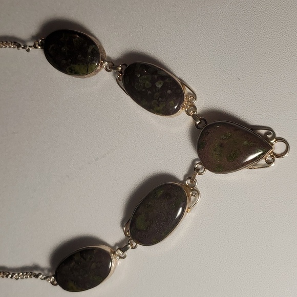 Vintage Necklace - Picture 8 of 9